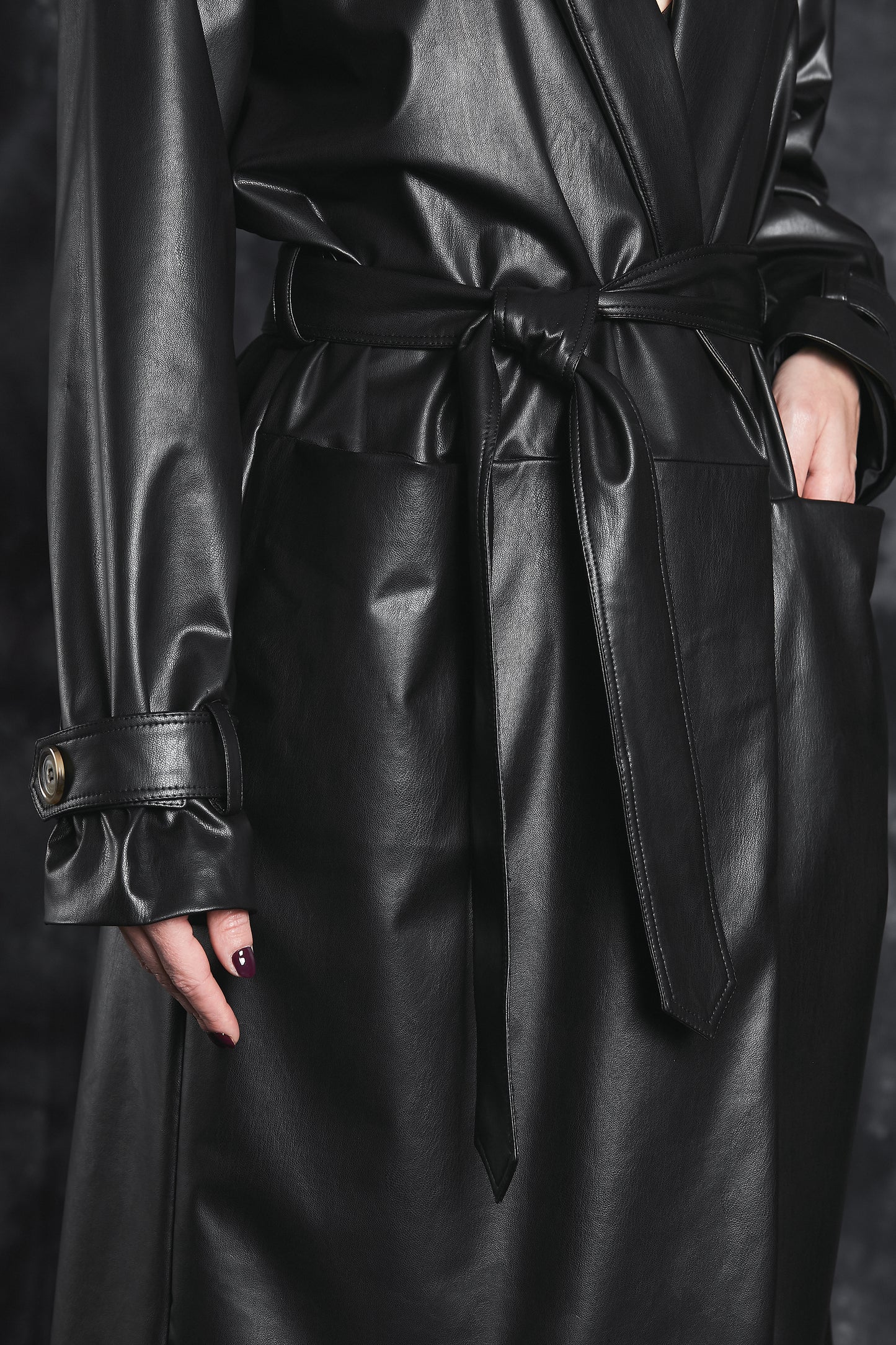 Trench Intra Oversize